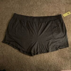 Brand new with tag charcoal shorts sz 4xl has pockets